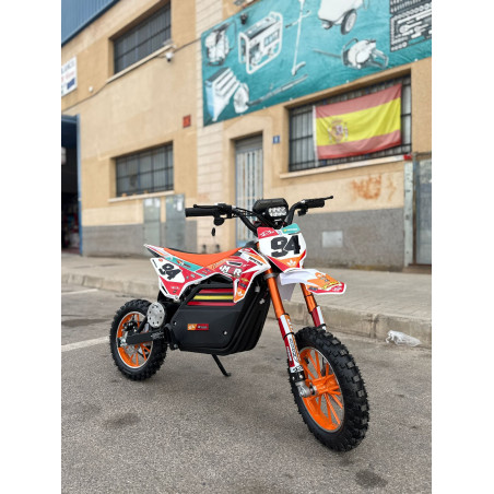 Minimoto Cros REPSTAR  con luz y pantalla LCD